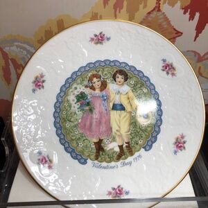 Royal Doulton Valentine’s Day, collectors plate, 1976 edition